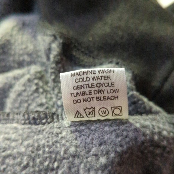 Bay State Gear Salem Massachusetts Dark Gray Hooded Pullover Woman's Size Small - Picture 11 of 13